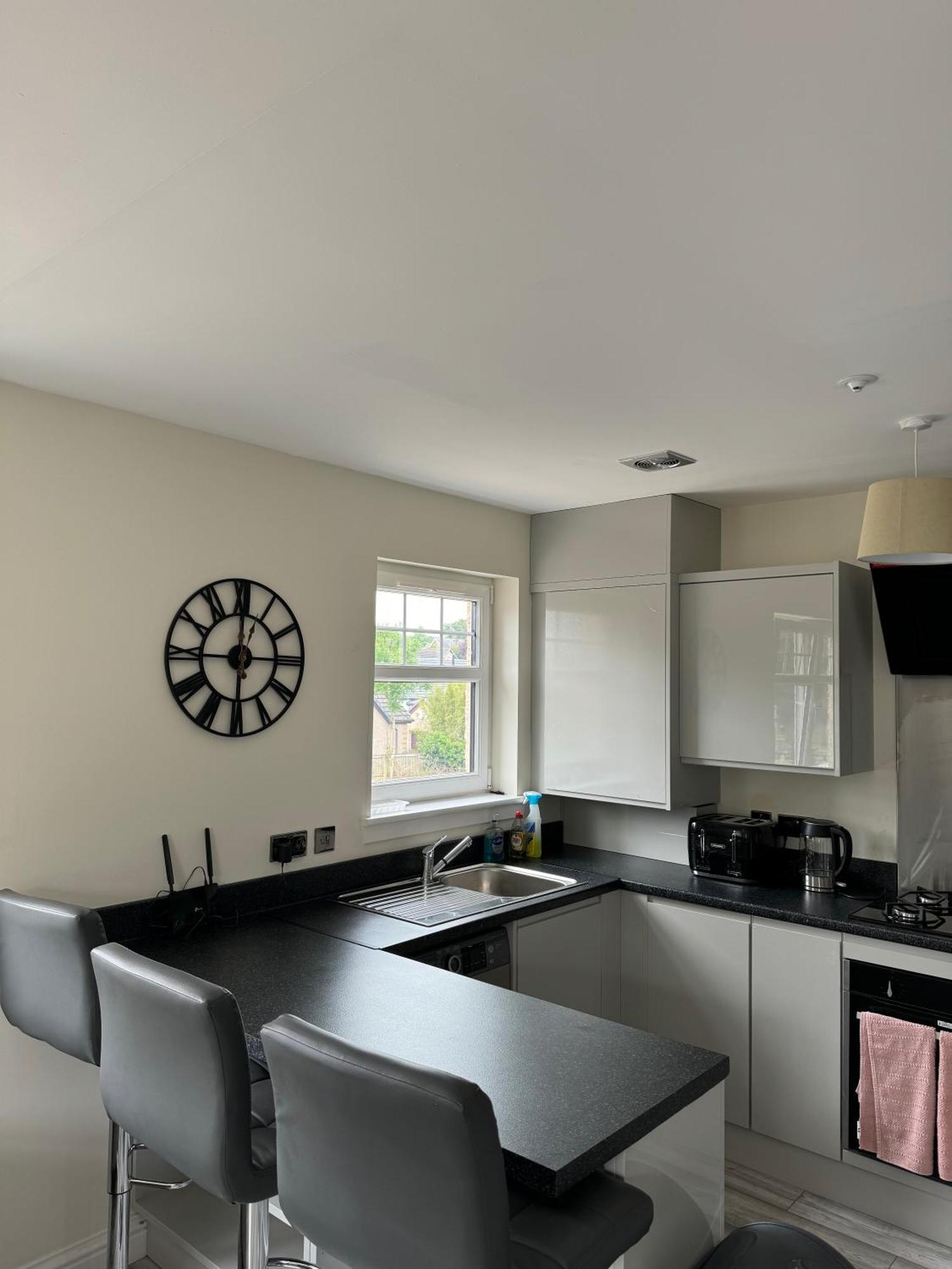 Modern 3 Bedroom Apartment In Markinch, Fife Екстериор снимка